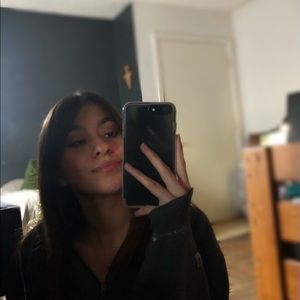 Meet your Posher, Allysa